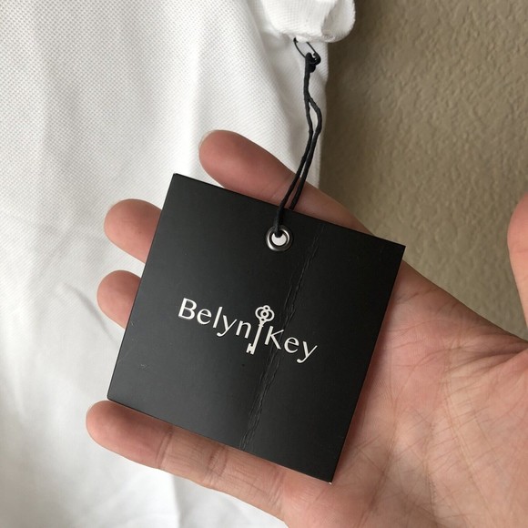 NWT Belyn Key Keystone White Black Zip Polo Short Sleeve Women’s Size Small - Picture 3 of 5